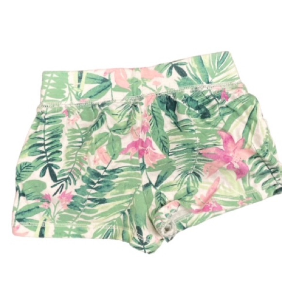 ✨BABY FLORAL SHORTS✨ - Picture 3 of 4